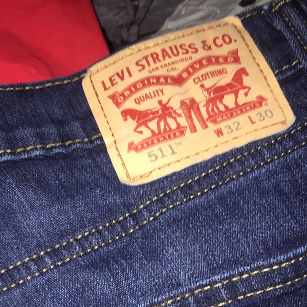 Mens/teens 32x30 slim leg 511 levis